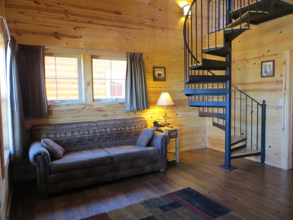Cabins Of Mackinac & Lodge Маккино Сити Номер фото